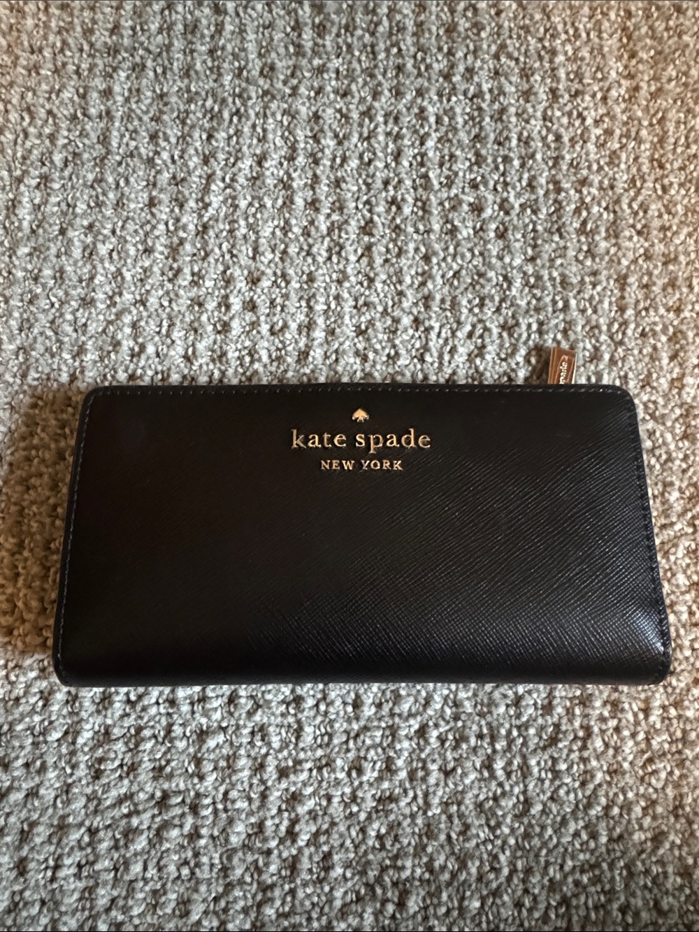 kate spade Black Saffiano Zip Wallet with Gold Logo - Picture 1 of 9